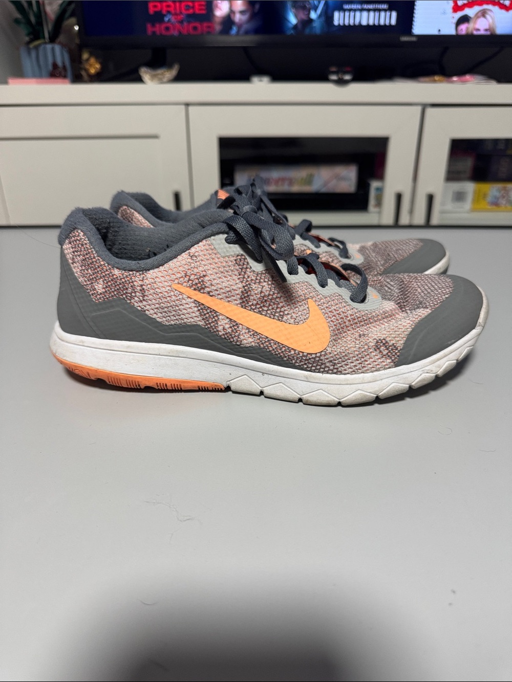 Nike women’s Gray & Peach Knit Training Sneakers